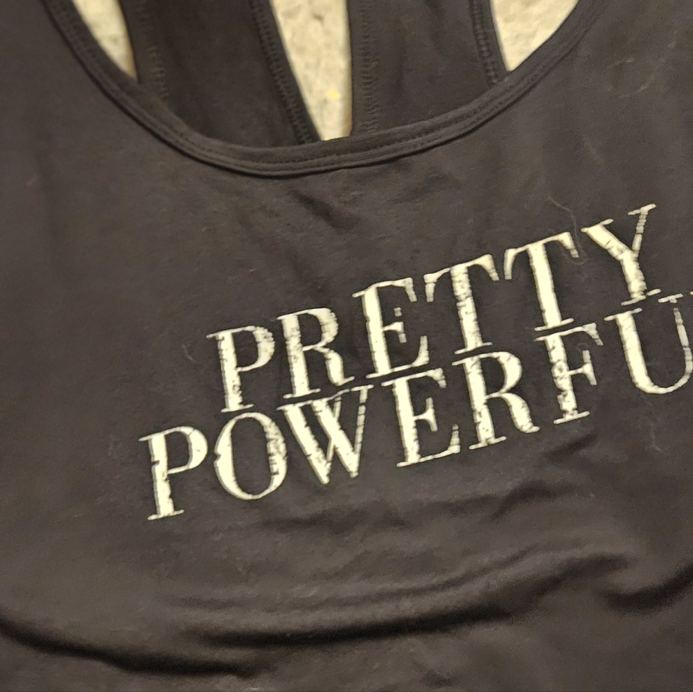 6 Tank Tops - Picture 4 of 6